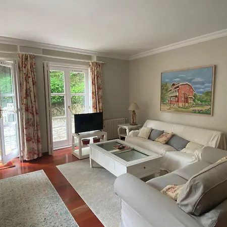Appartement Piso Con Encanto Bajo El Capricho De Gaudi, *